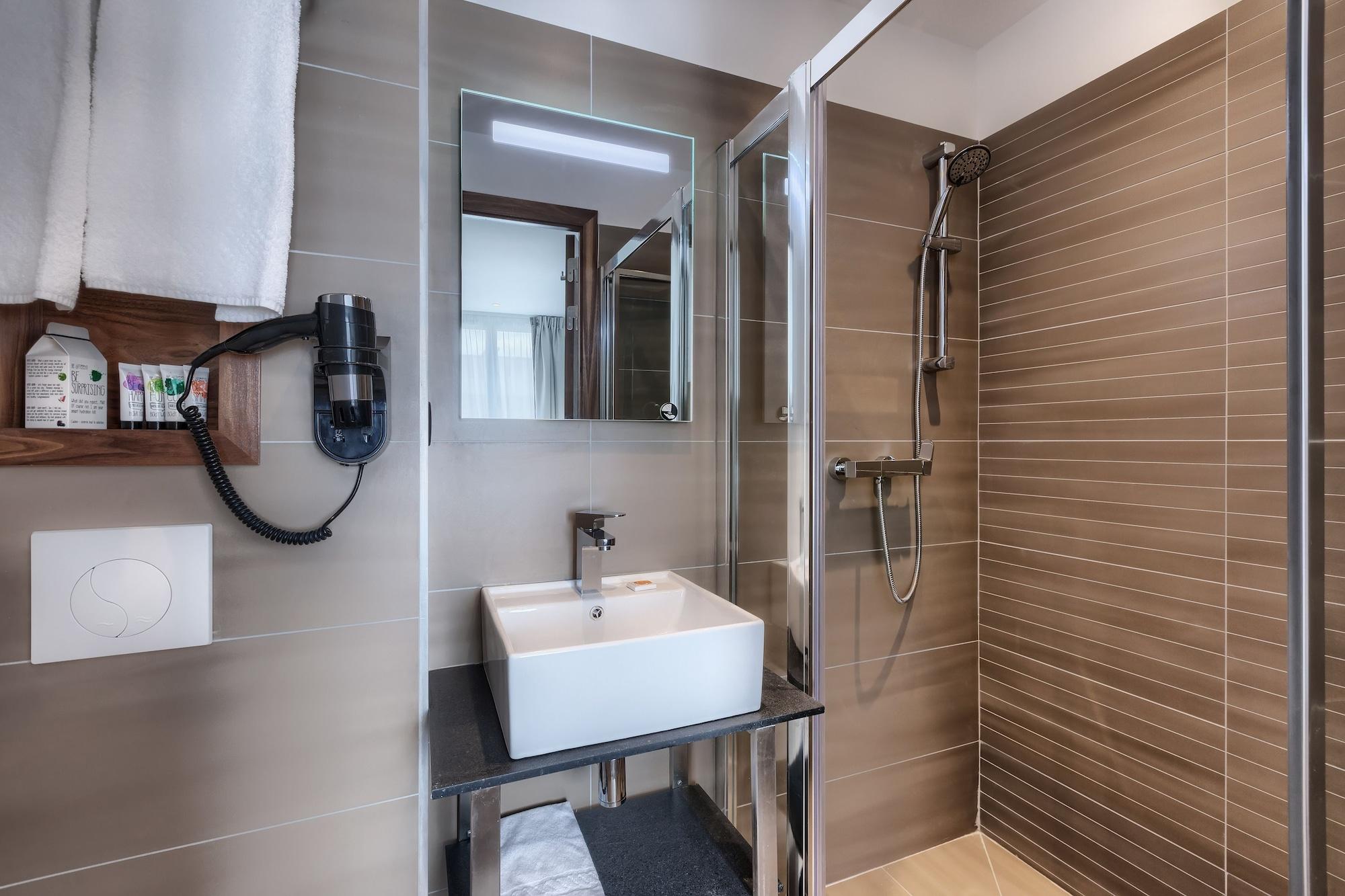Le Trente Hotel Paris Luaran gambar