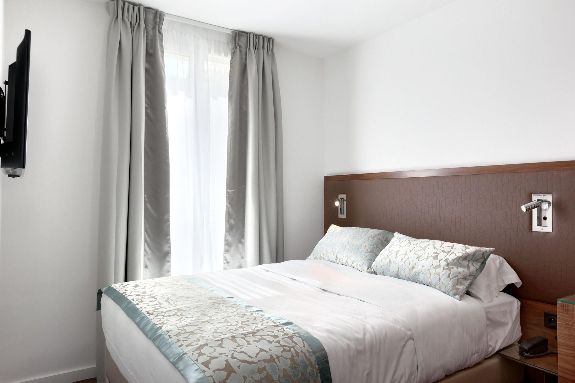 Le Trente Hotel Paris Luaran gambar