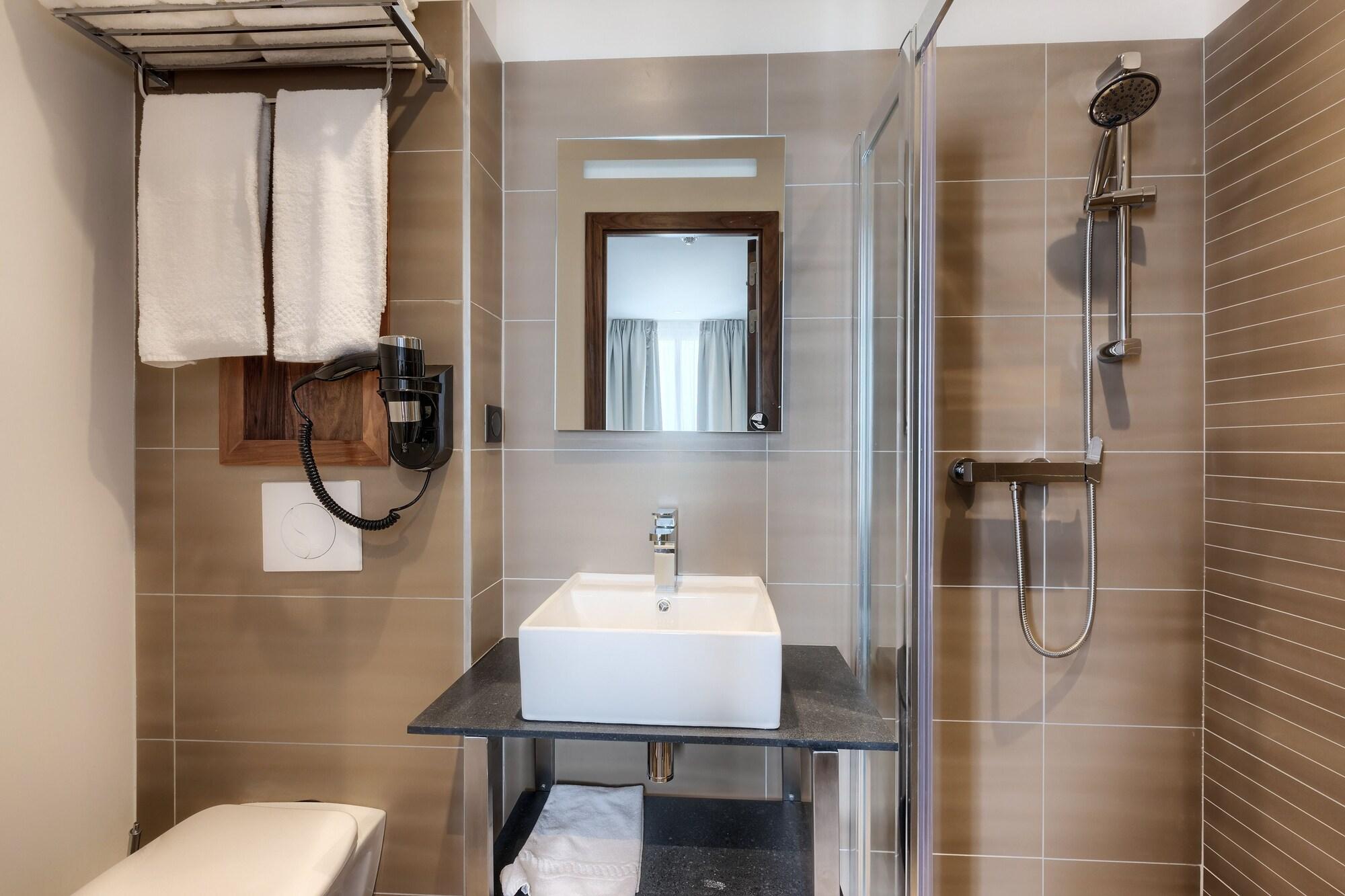 Le Trente Hotel Paris Luaran gambar