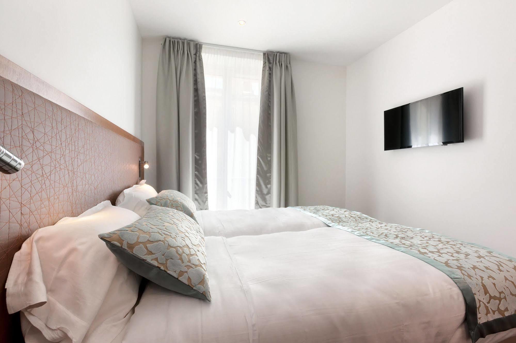 Le Trente Hotel Paris Luaran gambar